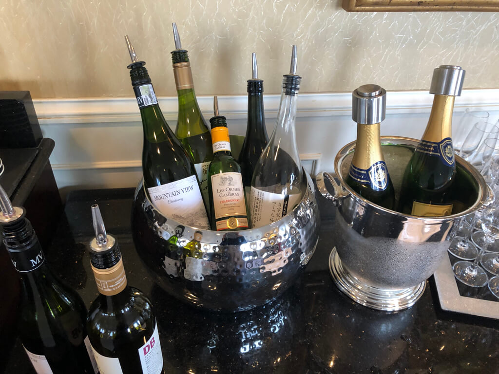 名古屋マリオットアソシアホテル　デラックスダブル　スタンダードダブル　子連れ　宿泊記　朝食　エリートラウンジ　　フィットネスジム　プール　SPGアメックス　紹介　プラチナ特典　ゴールド特典