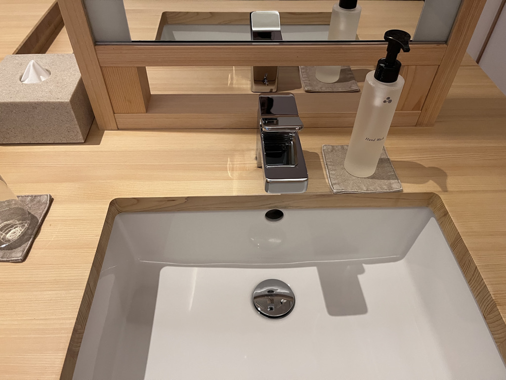 アズミ瀬戸田　AzumiSetoda　宿泊記　ブログ　アメニティ　アクセス　食事　朝食　