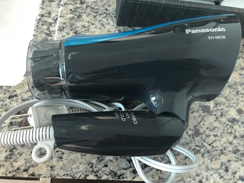 大阪マリオット都ホテル　ブログ　ジュニアスイート　子供添い寝無料　宿泊記　連休　格安　朝食　ラウンジ　あべのハルカス　プラチナ特典　　駐車場　マリオットボンヴォイアメックス紹介