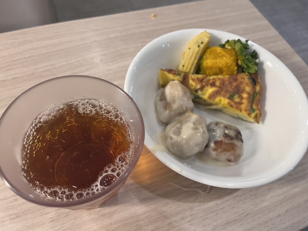 フィンエア　ay80便　評判　最悪　セントレア　プライオリティパス　ラウンジ