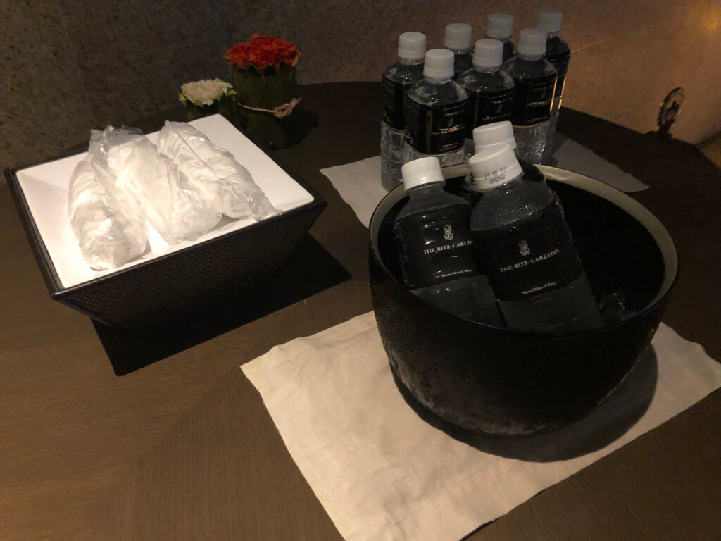 リッツカールトン京都子連れ宿泊記☆どこを取ってもアートな空間、朝食も最高!良さを再認識した宿泊となりました♡ 96 リッツカールトン京都 ブログ spgamex紹介 プラチナ会員 特典 朝食 プール アクティビティ 子供添い寝 アメニティ インルーム ルームサービス
