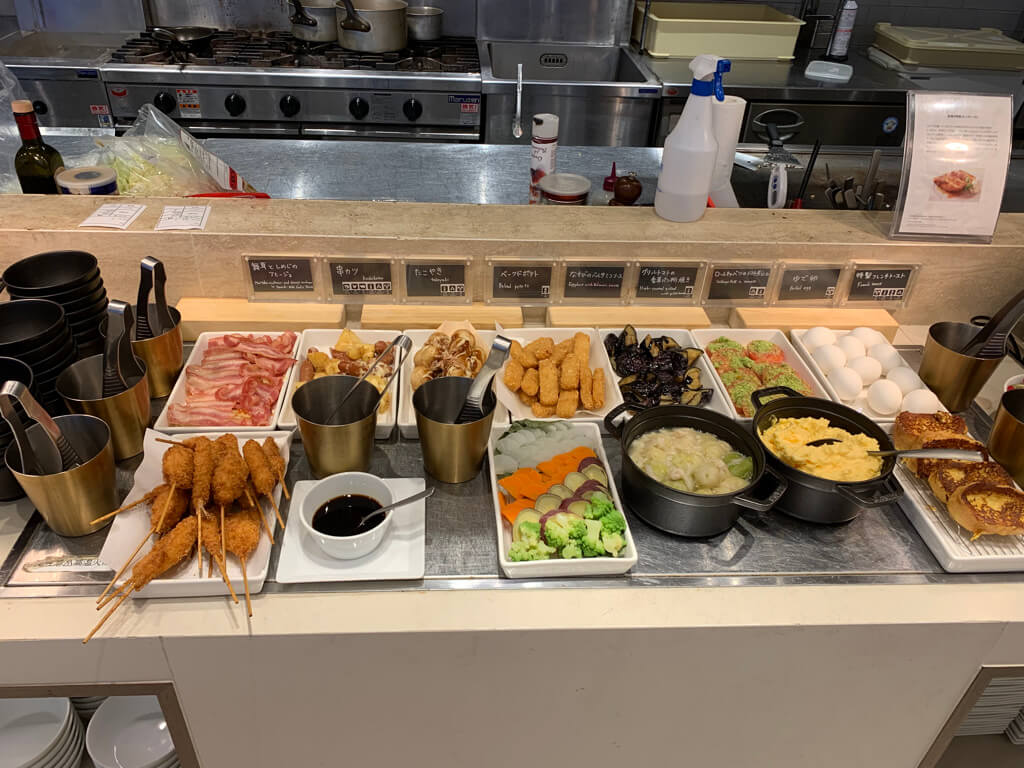 コートヤード・バイ・マリオット大阪本町　宿泊記　朝食　ハッピーアワー　カクテルタイム　アップグレード　プラチナ特典　エコキャンペーン　SPGアメックス　紹介