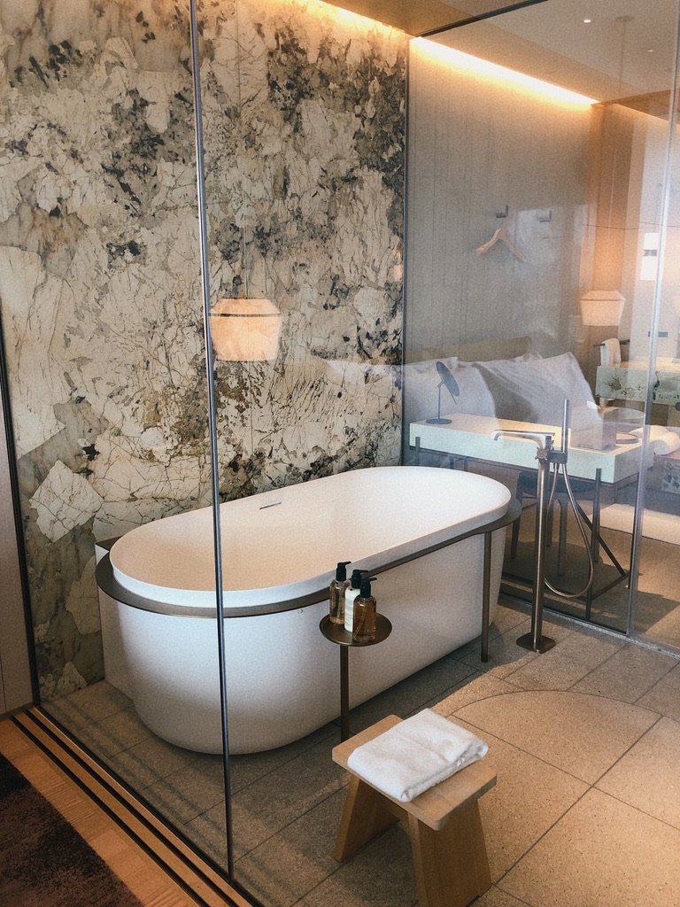 【リッツカールトン福岡宿泊記】お部屋・施設紹介☆ポイントで超お得!10万円越えの宿泊費をタダにする方法 44 リッツカールトン福岡 ポイント ブログ アクセス 宿泊記 部屋 アメニティ 料金 クラブレベル