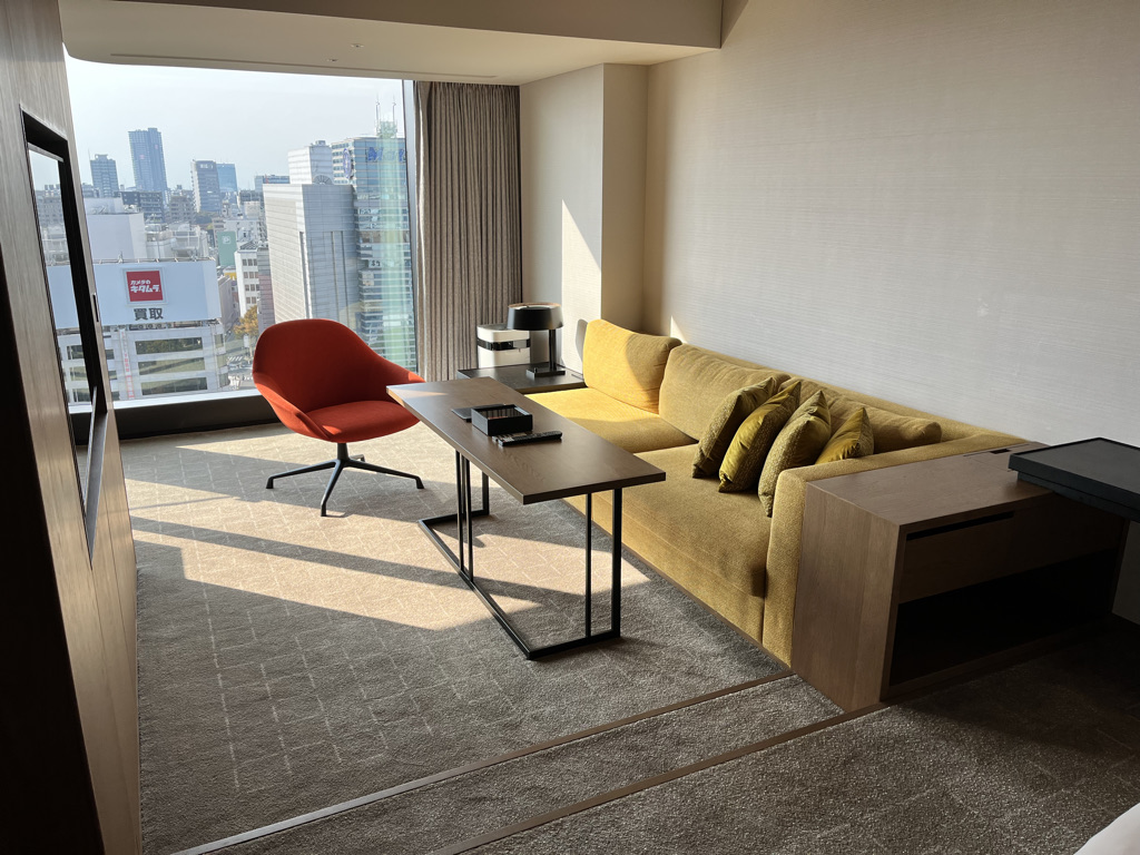 TIAD ティアド　宿泊記　プール　ラウンジ　部屋　ブログ　プラチナ特典