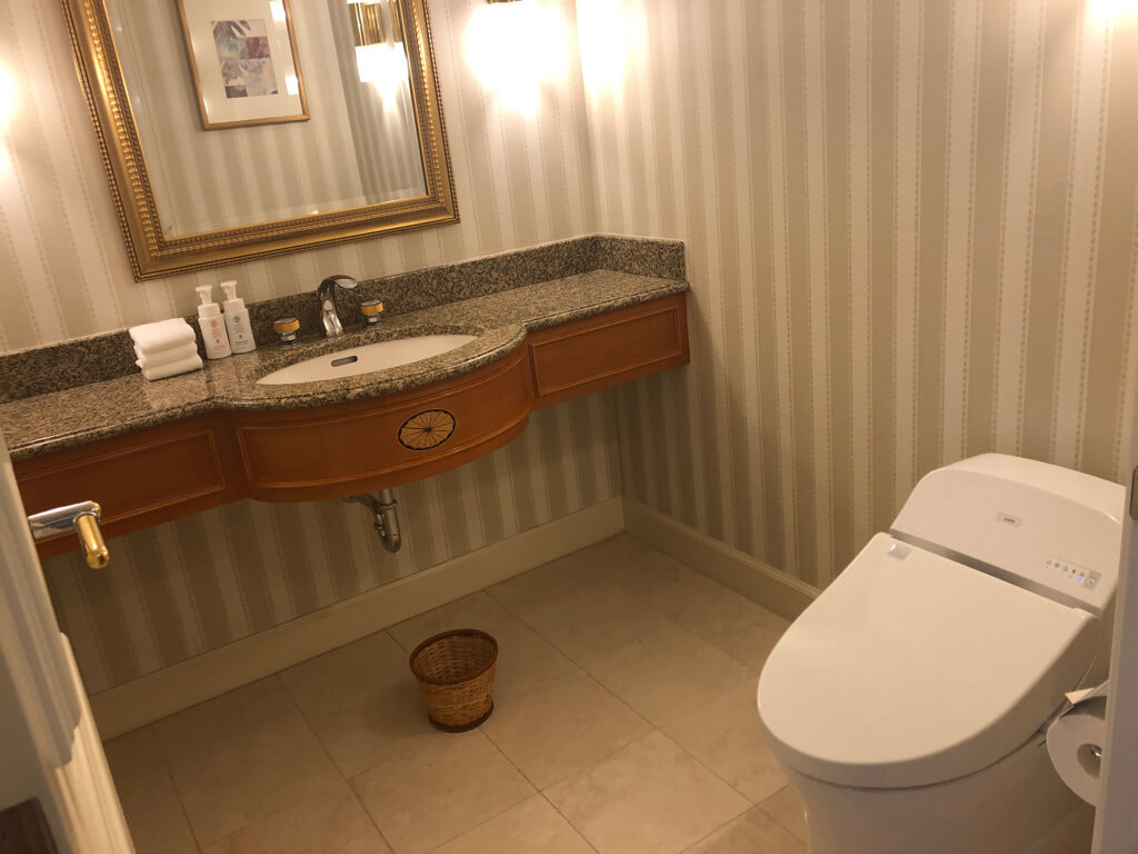 名古屋マリオットアソシアホテルデラックス　スイート　宿泊記　朝食　コンシェルジュ　ラウンジ　　フィットネスジム　プール　spgアメックス　紹介　プラチナ特典