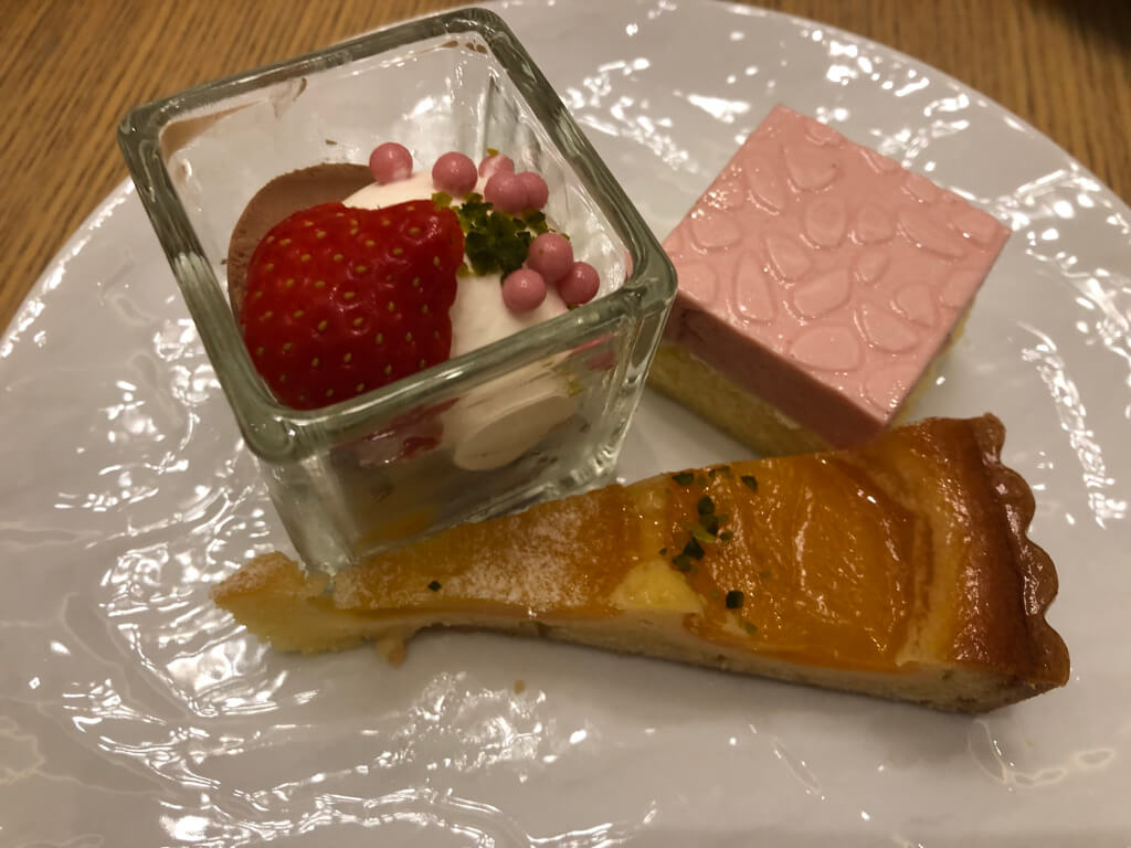 JWマリオット奈良　宿泊記　ラウンジ　アクセス　スイート　朝食　ゴールド　プラチナ特典　無料宿泊　子連れ　マリオットボンヴォイアメックス紹介　ブログ