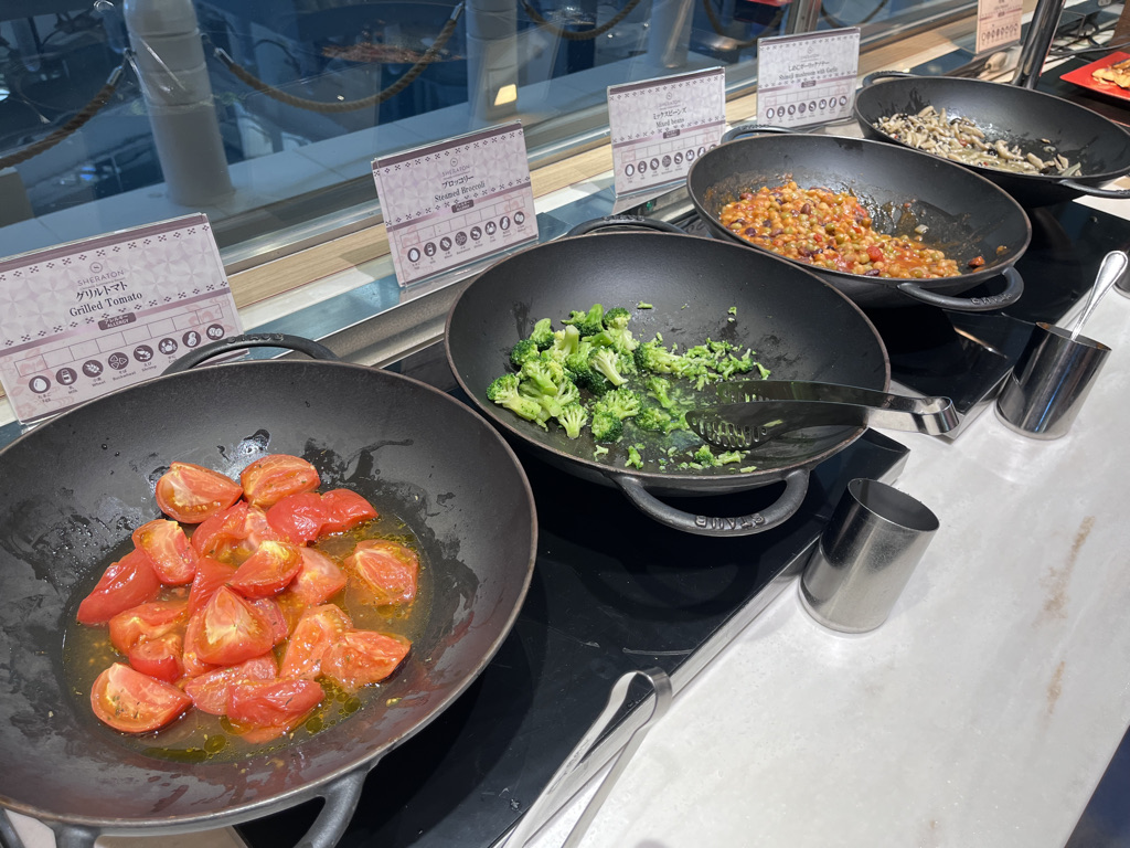 シェラトン沖縄サンマリーナリゾート　朝食　ビュッフェ　レストラン　クラブラウンジ　ブログ