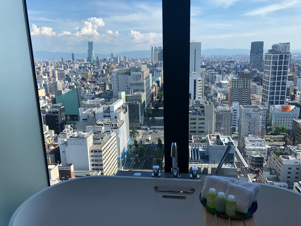 W大阪　マーベラススイート　子連れ　宿泊記 SPGアメックス紹介　朝食　プール　WETバー　サウナ　大浴場　フィットネスジム　駐車場　プラチナ特典　ルームサービス