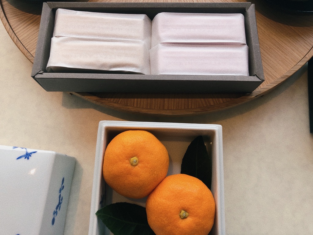 【リッツカールトン福岡宿泊記】お部屋・施設紹介☆ポイントで超お得!10万円越えの宿泊費をタダにする方法 24 リッツカールトン福岡 ポイント ブログ アクセス 宿泊記 部屋 アメニティ 料金 クラブレベル