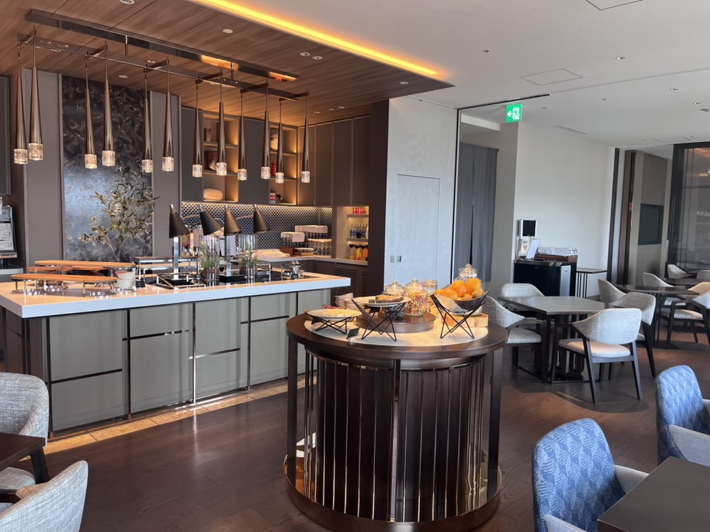 ヒルトン広島　エグゼクティブラウンジ　利用できる条件　服装