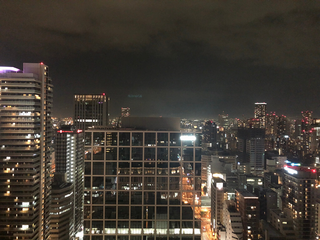 セントレジス大阪　ブログ　　宿泊記　子供添い寝　朝食　アクセス　駐車場　タイタニックオムレツ　プラチナ特典　バトラーサービス　マリオットボンヴォイアメックス　紹介　アメニティ