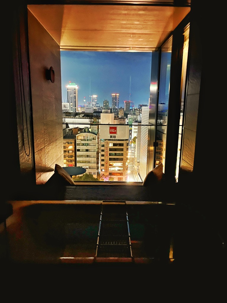 TIAD ティアド　宿泊記　プール　ラウンジ　部屋　ブログ　プラチナ特典