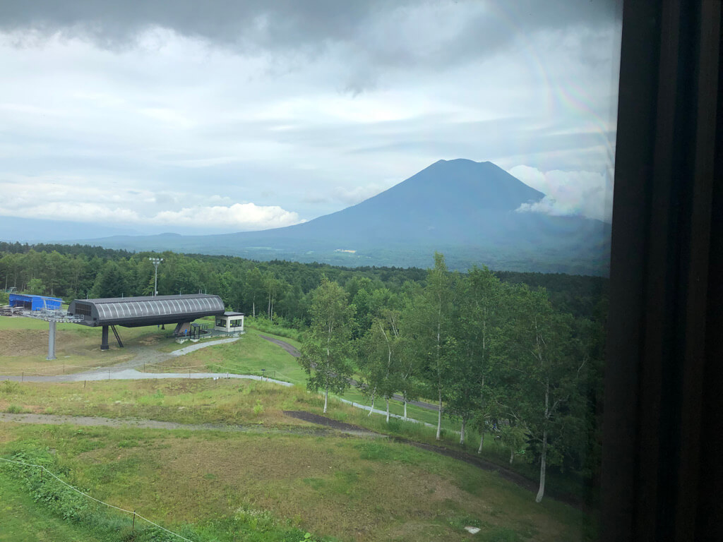 ニセコ東山ビレッジリッツカールトンリザーブ　子連れ　ブログ　宿泊記　プラチナ特典　朝食　アクティビティ　温泉　プール　マリオットボンヴォイアメックスプレミアム　紹介