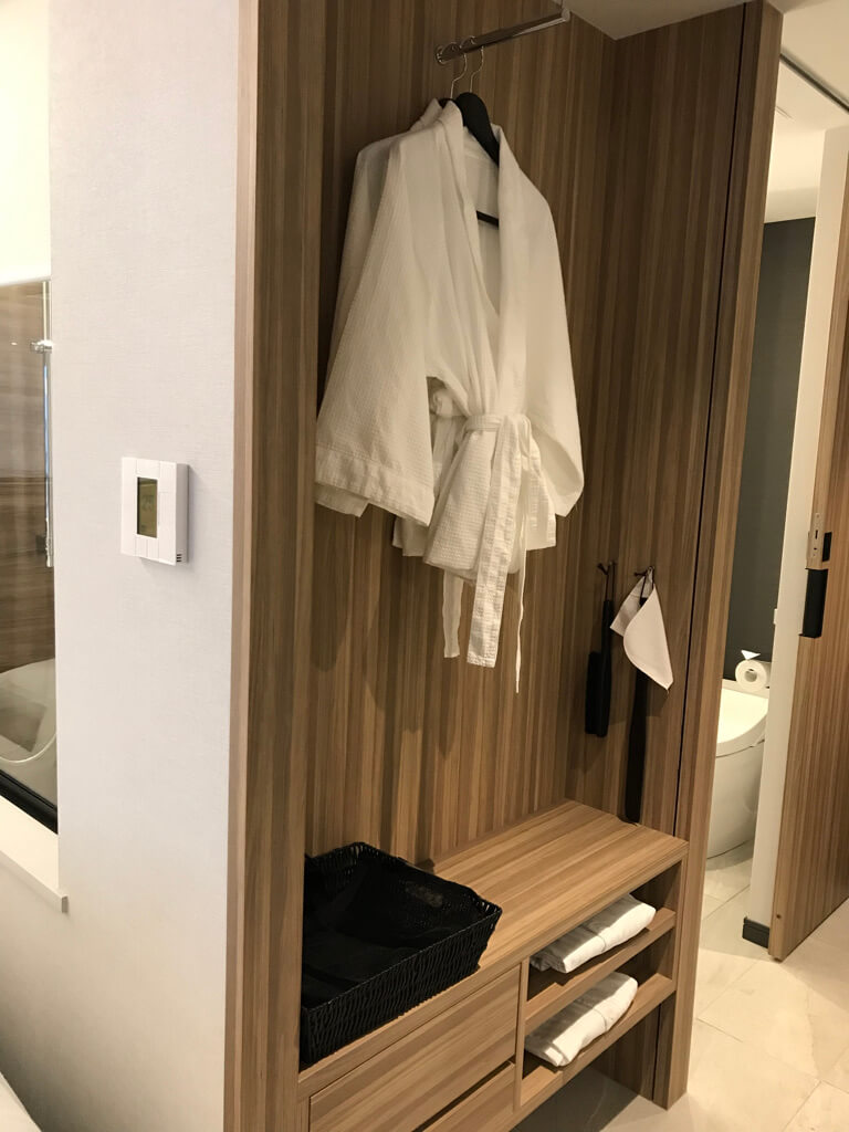 コートヤード・バイ・マリオット大阪本町　宿泊記　朝食　ハッピーアワー　カクテルタイム　アップグレード　プラチナ特典　エコサービス　SPGアメックス　紹介