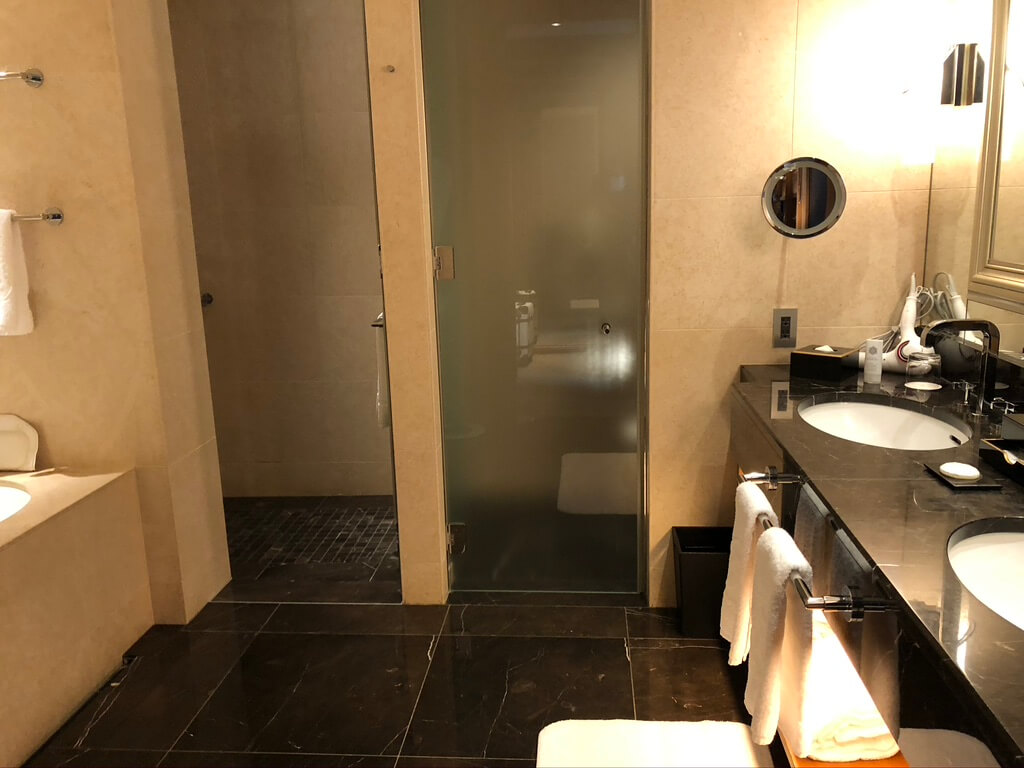 セントレジス大阪　グランドデラックススイート　宿泊記　バトラー　サービス　spgamex プラチナ特典　フィットネスジム　コロナ感染対策　COVID-19 GoTo　トラベルクーポン　GoToトラベル割引　地域共通クーポン　セントレジスバー