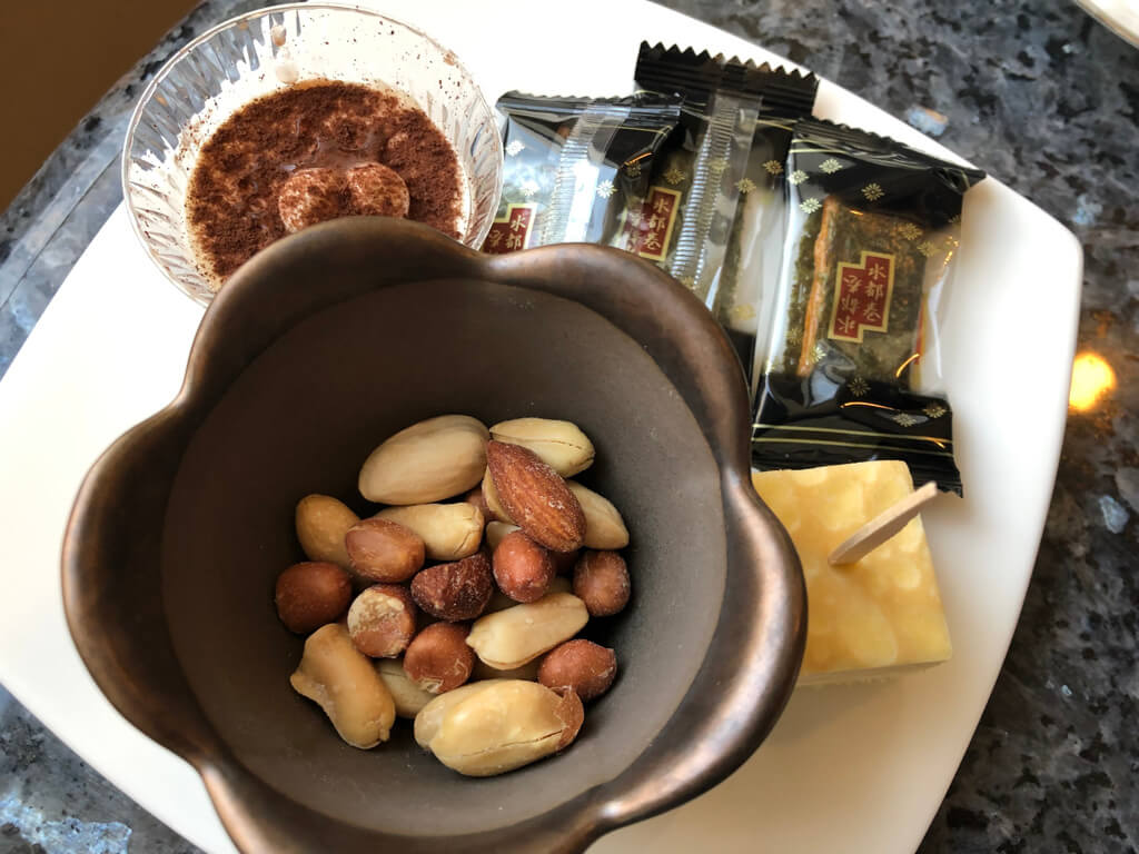 名古屋マリオットアソシアホテル　デラックスダブル　スタンダードダブル　子連れ　宿泊記　朝食　エリートラウンジ　　フィットネスジム　プール　SPGアメックス　紹介　プラチナ特典　ゴールド特典