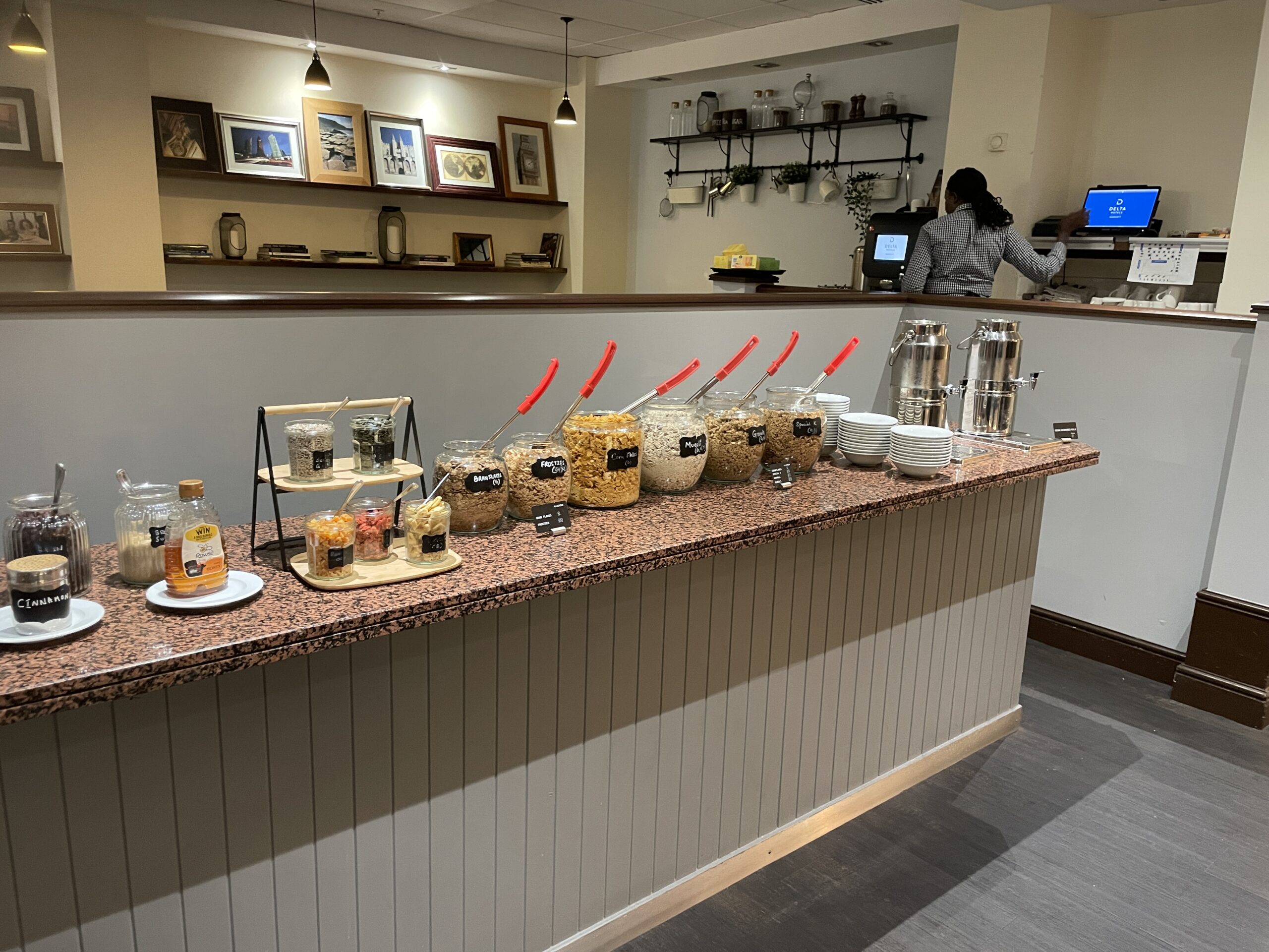 デルタホテルズbyマリオットヒースローウィンザー宿泊記★空港激近!ロンドン市内アクセス良好ホテル 30 ヒースローウィンザーマリオット 宿泊記 朝食 ラウンジ プラチナ特典 ジム