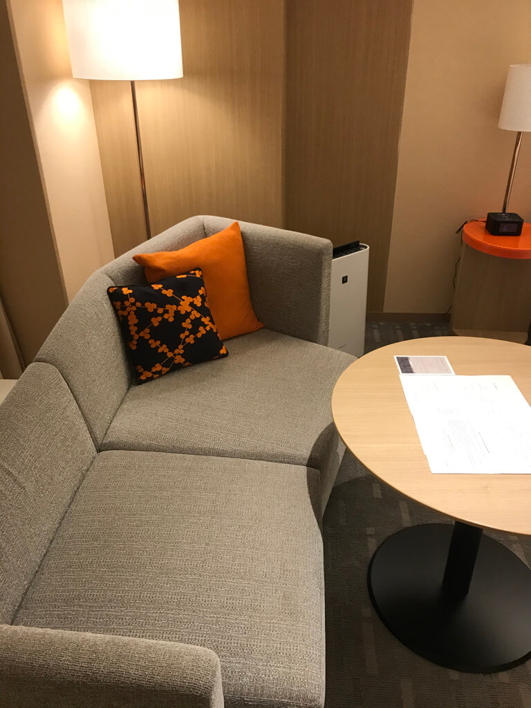 シェラトン都ホテル大阪　宿泊記　朝食　ラウンジ　プレミアムフロアデラックスツイン　