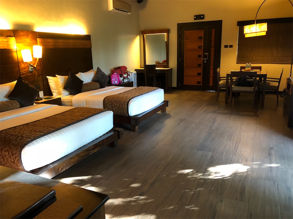 フィリピンの秘境コロン島へ行ってきました!Two Seasons Coron Island Resort&Spa(ツーシーズンズ コロンアイランド リゾート&スパ)のアクセス方法と部屋紹介① 32 Two Seasons Coron Island Resort&Spa(ツーシーズン コロンアイランド リゾート&スパ) ヒルトップバンガロー