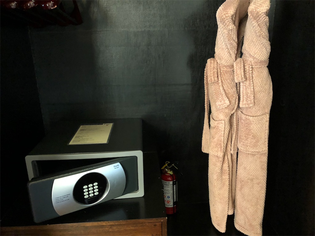 【完全なるプライベートホテル】Two Seasons Coron Island Resort&Spa(ツーシーズンズ コロンアイランド リゾート&スパ)部屋紹介②ジャグジー付きのIsland Tip Bungalow 10 Two Seasons Coron Island Resort&Spa(ツーシーズン コロンアイランド リゾート&スパ)部屋紹介 Island Tip Bungalow アイランドチップバンガロー