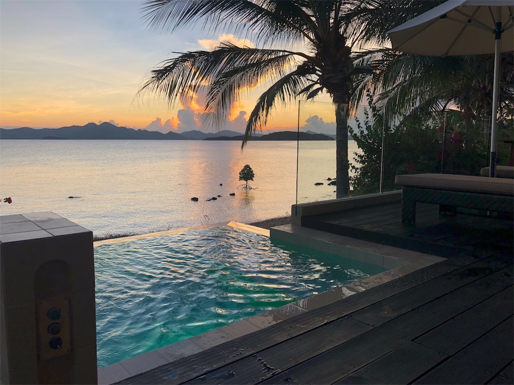 【完全なるプライベートホテル】Two Seasons Coron Island Resort&Spa(ツーシーズンズ コロンアイランド リゾート&スパ)部屋紹介②ジャグジー付きのIsland Tip Bungalow 23 Two Seasons Coron Island Resort&Spa(ツーシーズン コロンアイランド リゾート&スパ)部屋紹介 Island Tip Bungalow アイランドチップバンガロー