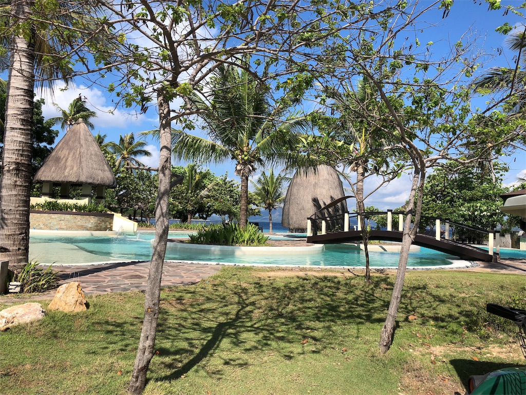 Two Seasons Coron Island Resort&Spa（ツーシーズンズ　コロンアイランド　リゾート＆スパ）内の施設　プール