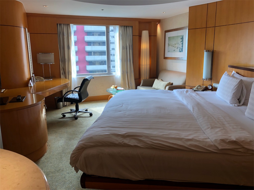 マニラの空港に近いラグジュアリーホテルはどこがいい?ここがナンバー1だった! 25 Makati Shangri-la Hotel Manila マカティシャングリラホテルマニラ