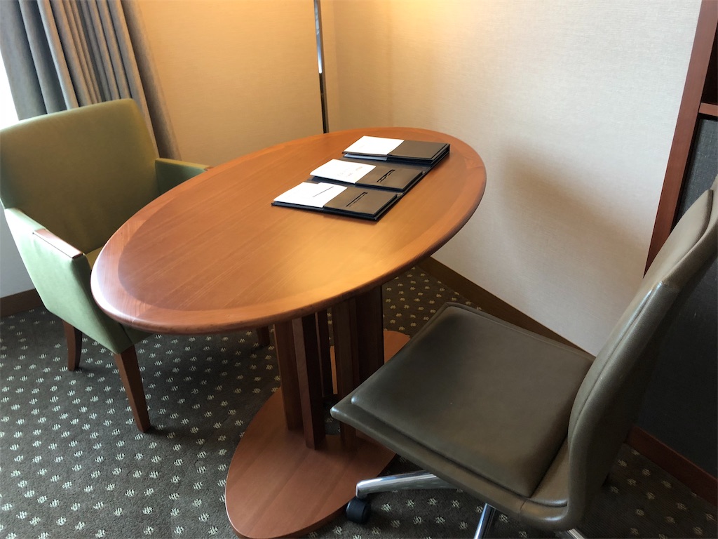 横浜ベイシェラトンホテル＆タワーズ　ラグジュアリーフロアー宿泊記　SPGアメックス　特典