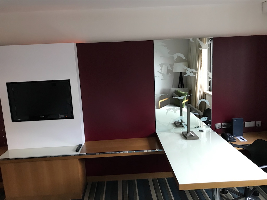 フランクフルト空港　近い　シェラトン・フランクフルトエアポート・ホテル＆コンファレンスセンター　宿泊記　口コミ　　レビュー　SPGアメックスの特典