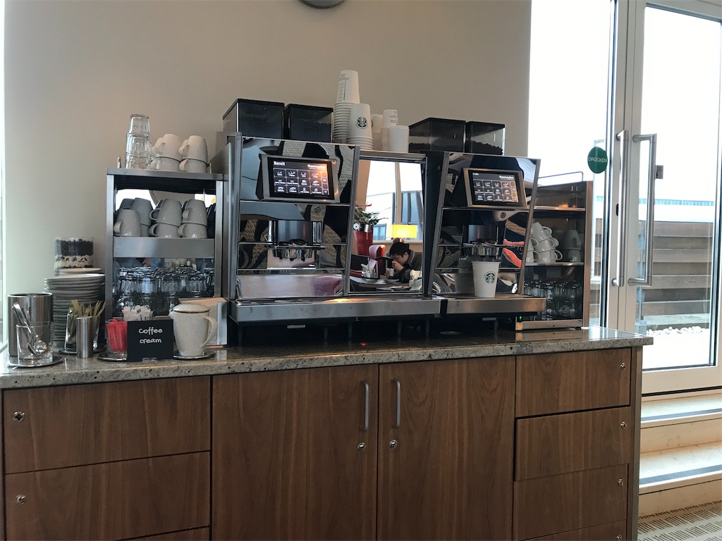 フランクフルト空港　近い　シェラトン・フランクフルトエアポート・ホテル＆コンファレンスセンター　宿泊記　口コミ　　レビュー　SPGアメックスの特典