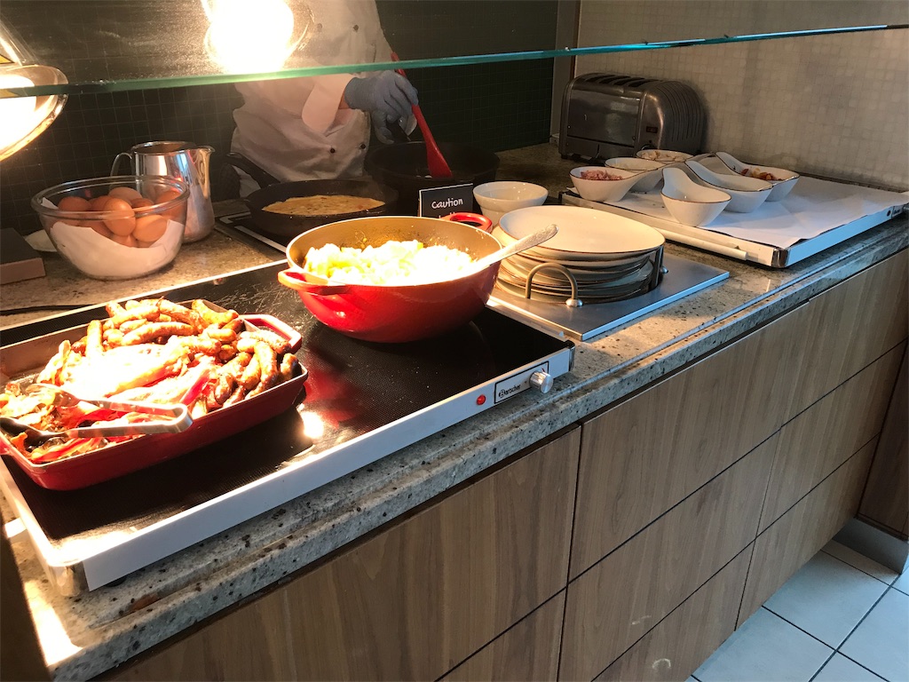 フランクフルト空港　近い　シェラトン・フランクフルトエアポート・ホテル＆コンファレンスセンター　宿泊記　口コミ　　レビュー　SPGアメックスの特典