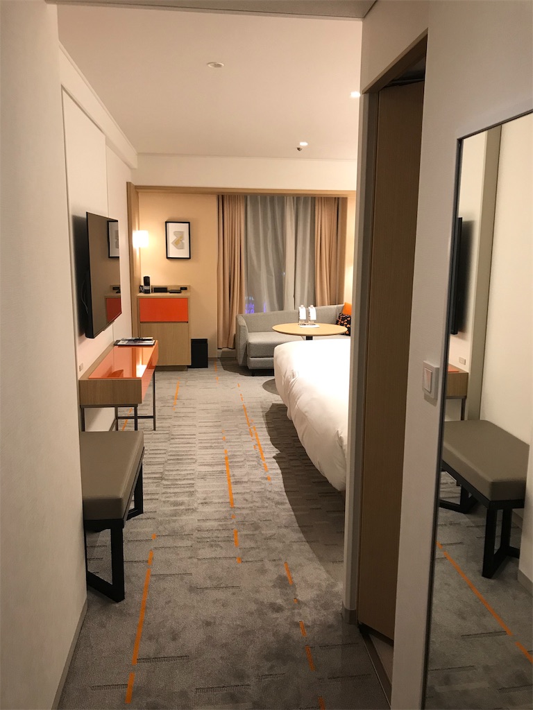 【シェラトン都ホテル大阪】改装されて綺麗になったプレミアムフロアデラックスツインに宿泊☆SPGアメックス特典を堪能してきました〜! 2 シェラトン都ホテル大阪 改装 プレミアムフロアデラックスツイン 宿泊記 SPGアメックス 特典