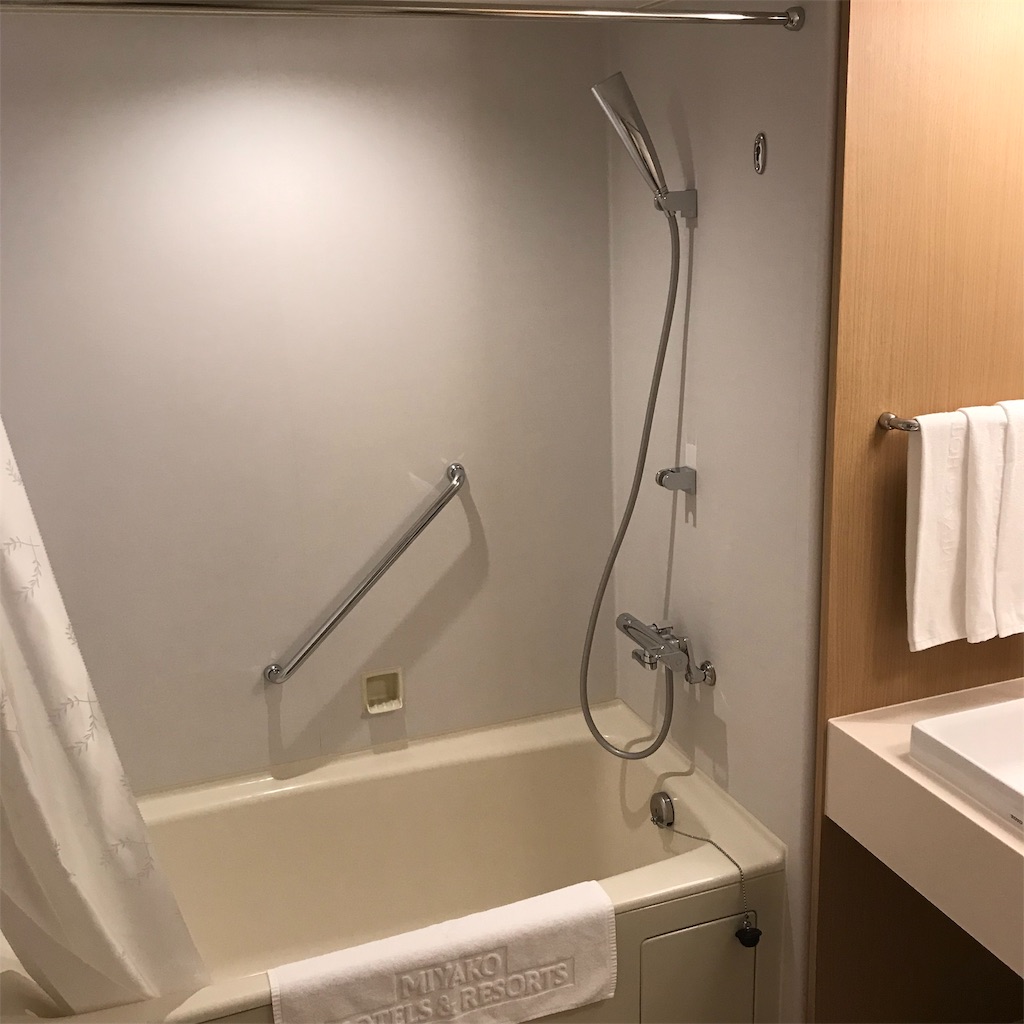 【シェラトン都ホテル大阪】改装されて綺麗になったプレミアムフロアデラックスツインに宿泊☆SPGアメックス特典を堪能してきました〜! 12 シェラトン都ホテル大阪 改装 プレミアムフロアデラックスツイン 宿泊記 SPGアメックス 特典