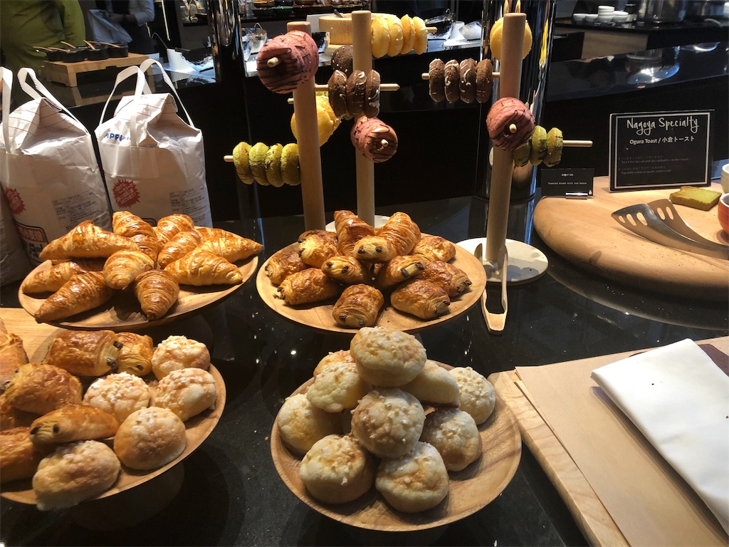 ヒルトン名古屋 ヒルトンルーム 宿泊記 改装　朝食　プール　子供利用　口コミ　レビュー