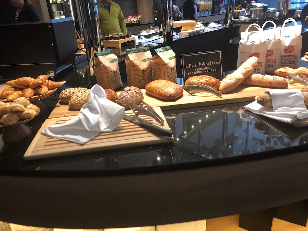 ヒルトン名古屋 ヒルトンルーム 宿泊記 改装　朝食　プール　子供利用　口コミ　レビュー