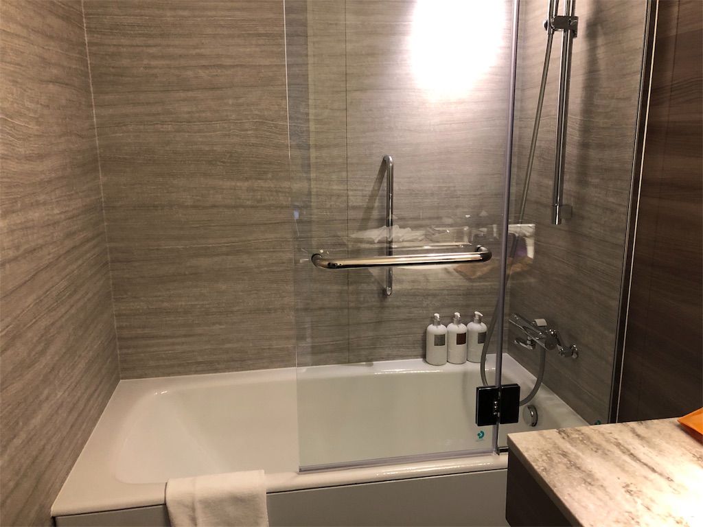 琵琶湖マリオットホテル　スーペリアルーム　宿泊記　SPGアメックス特典　大型連休　格安　方法