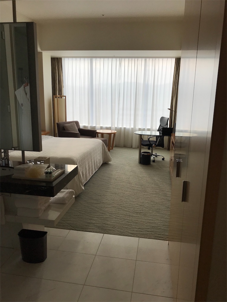 シェラトングランドホテル広島　クラブキングルーム　宿泊記　SPGアメックス　特典　比較　クラブキングルームとデラックスコーナーキングルームどっち