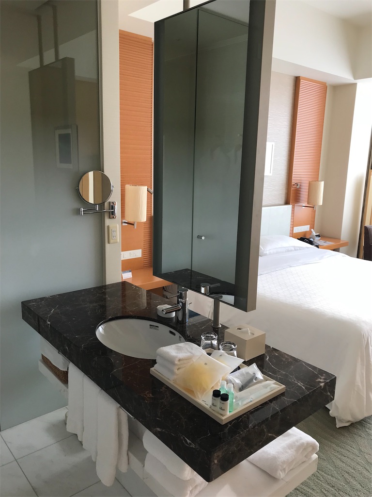 シェラトングランドホテル広島　クラブキングルーム　宿泊記　SPGアメックス　特典　比較　クラブキングルームとデラックスコーナーキングルームどっち