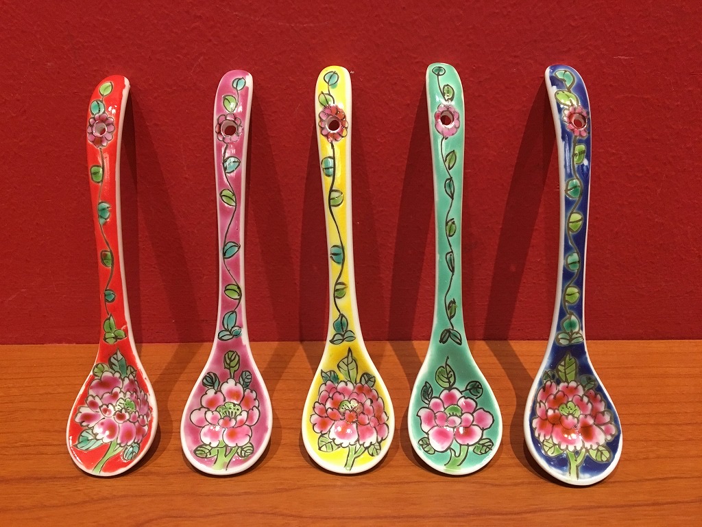 シンガポールチャンギ空港直結大型モールJewel(ジュエル)で買えるバラマキ土産10選 53 シンガポール チャンギ空港直結 大型モール Jewel ジュエル バラマキ 土産 オススメ レストラン タピオカ 人気