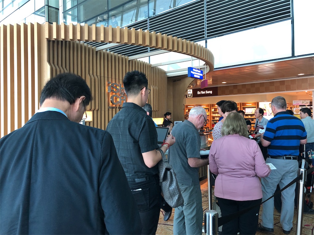シンガポールチャンギ空港で乗り継ぎ☆シャワー、仮眠スペースは?シャワー0円利用の方法とは!wi-fiの感想など 13 シンガポール チャンギ空港 トランジット シャワー 仮眠 どこ? トランジットプログラム シャワー無料 wi-fi