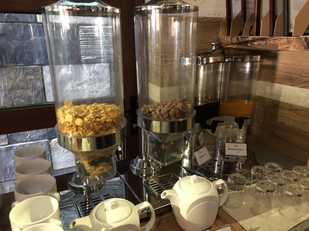 ホテル オーシャングランドフルマーレ(Hotel Ocean Grand at Hulhumale)宿泊記☆セントレジスモルディブのスタッフに紹介してもらったホテルの全貌はいかに!? 25 ホテル オーシャングランドフルマーレ Hotel Ocean Grand at Hulhumale 宿泊記 モルディブ 口コミ 空港送迎 子供添い寝 レビュー