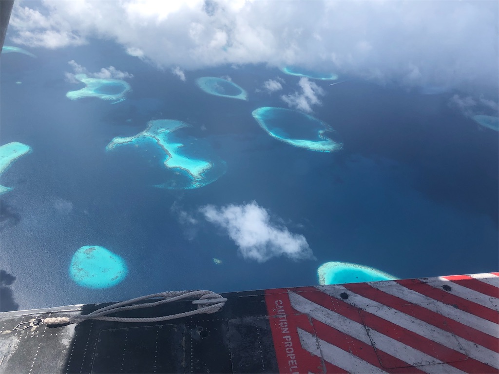 【セントレジス ・モルディブ・ヴォンムリ・リゾート宿泊記】ホテルまでの行き方☆水上飛行機の価格、出発時間、所要時間は? 39 セントレジス ・モルディブ・ヴォンムリ・リゾート 宿泊記 行き方 水上飛行機 価格 出発時間 所要時間 ラウンジ