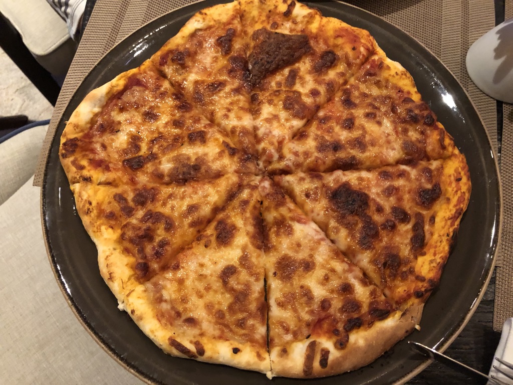 【セントレジス ・モルディブ・ヴォンムリ・リゾート】ディナーはどこのレストランがオススメ?禁断の〇〇〇を借りて大満足の夕食を食べれた! 17 セントレジス ・モルディブ・ヴォンムリ・リゾート ディナー 料金 レストラン オススメ メニュー