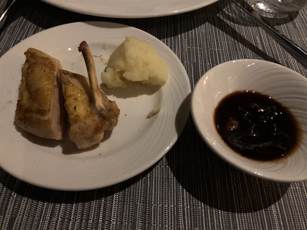 【セントレジス ・モルディブ・ヴォンムリ・リゾート】ディナーはどこのレストランがオススメ?禁断の〇〇〇を借りて大満足の夕食を食べれた! 8 セントレジス ・モルディブ・ヴォンムリ・リゾート ディナー 料金 レストラン オススメ メニュー