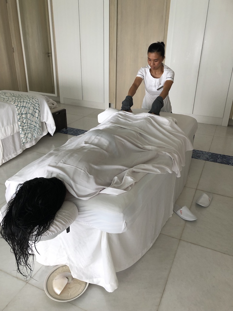 セントレジス ・モルディブ・ヴォンムリ・リゾート　ハイドロセラピープール　Hydrotherapy pool　イリディウムスパ　Iridium Spa　料金　感想　おすすめ　時間帯