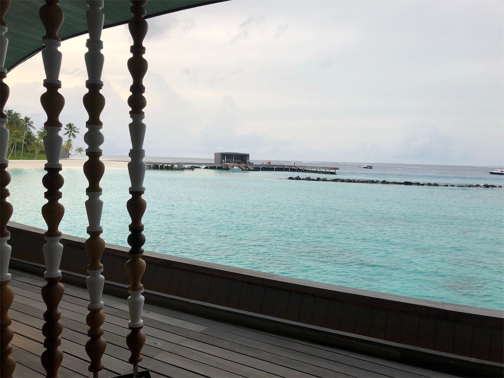 セントレジス ・モルディブ・ヴォンムリ・リゾート　ハイドロセラピープール　Hydrotherapy pool　イリディウムスパ　Iridium Spa　料金　感想　おすすめ　時間帯