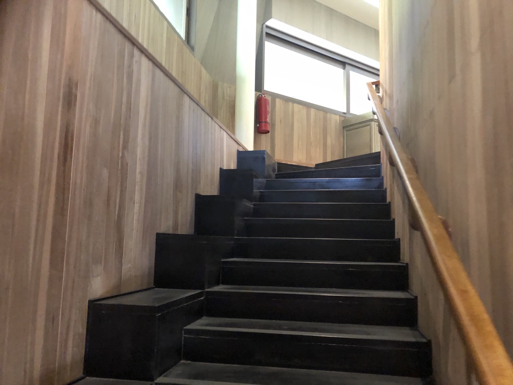 【セントレジス ・モルディブ・ヴォンムリ・リゾート】施設をご紹介。島のホテルって飽きない?いやいや、ホテル内は結構遊べる! 24 セントレジス ・モルディブ・ヴォンムリ・リゾート 施設 アクティビティ 無料 チルドレンアクティビティ children activities weekly wellness activities free