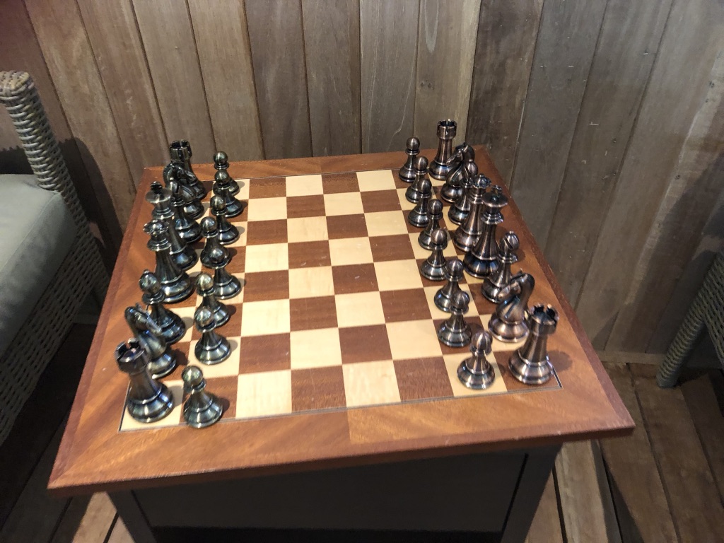 【セントレジス ・モルディブ・ヴォンムリ・リゾート】施設をご紹介。島のホテルって飽きない?いやいや、ホテル内は結構遊べる! 30 セントレジス ・モルディブ・ヴォンムリ・リゾート 施設 アクティビティ 無料 チルドレンアクティビティ children activities weekly wellness activities free