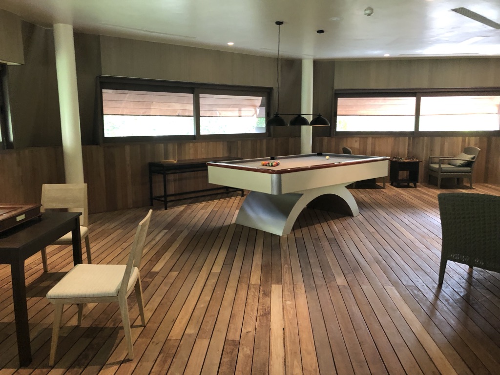 【セントレジス ・モルディブ・ヴォンムリ・リゾート】施設をご紹介。島のホテルって飽きない?いやいや、ホテル内は結構遊べる! 25 セントレジス ・モルディブ・ヴォンムリ・リゾート 施設 アクティビティ 無料 チルドレンアクティビティ children activities weekly wellness activities free