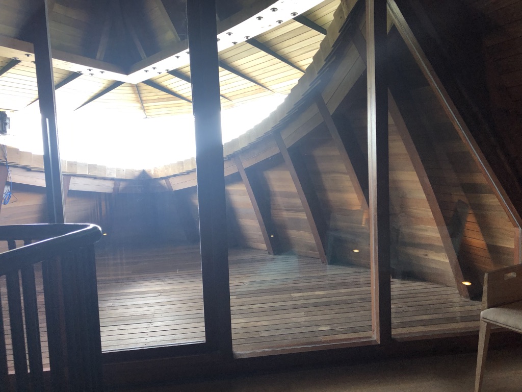 【セントレジス ・モルディブ・ヴォンムリ・リゾート】施設をご紹介。島のホテルって飽きない?いやいや、ホテル内は結構遊べる! 70 セントレジス ・モルディブ・ヴォンムリ・リゾート 施設 アクティビティ 無料 チルドレンアクティビティ children activities weekly wellness activities free